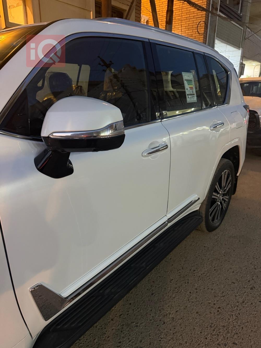 Lexus LX